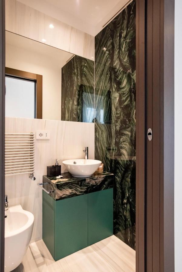 Gentile 46 Luxury Accomodation Lägenhet Bari Exteriör bild